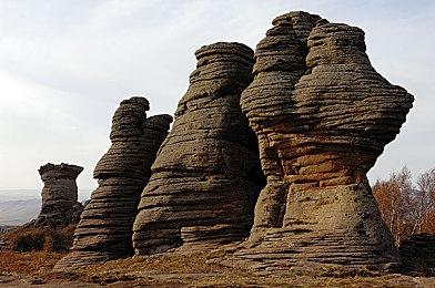 Switch2在日首月热销140万台！《马里奥赛车：世界》登顶软件榜